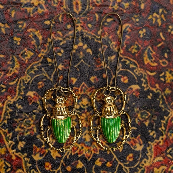 ✨Anthropologie Bitela Beetle Drop Earrings - Picture 3 of 6